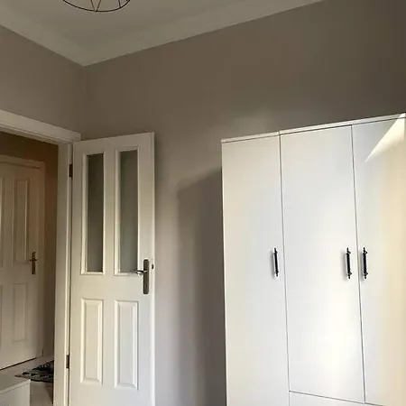 Apartamento Ortakoy Sahilde Otoparkli 3+1 Ferah Genis Daire *