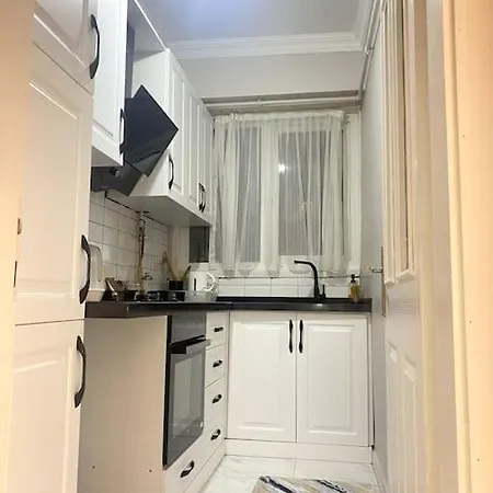 Apartamento Ortakoy Sahilde Otoparkli 3+1 Ferah Genis Daire