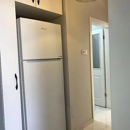 Apartamento Ortakoy Sahilde Otoparkli 3+1 Ferah Genis Daire Estambul